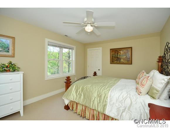 310 Summerset Dr - Photo 16