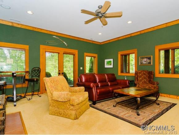 2 Whispering Rock Lane - Photo 18
