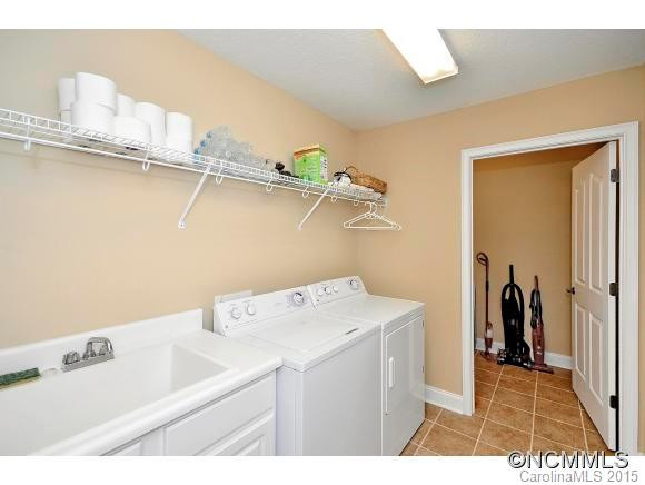 106 Mountain Meadow Circle - Photo 13