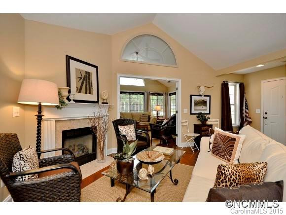 106 Mountain Meadow Circle - Photo 3