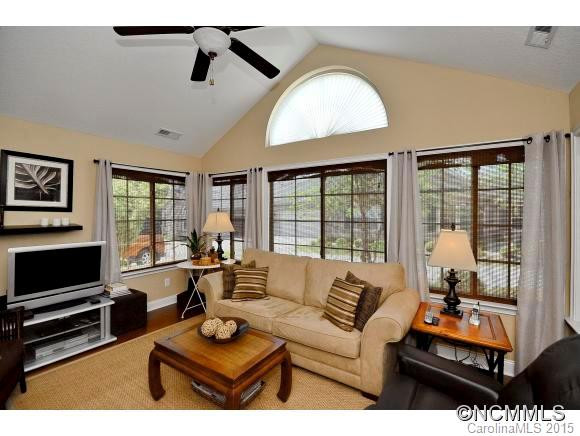 106 Mountain Meadow Circle - Photo 4