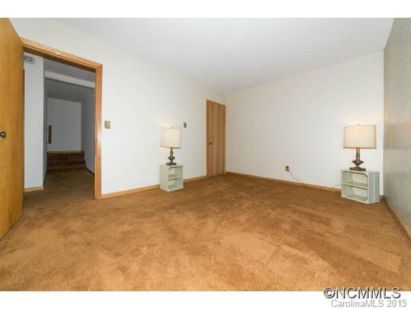 207 Wood Dale Drive - Photo 17