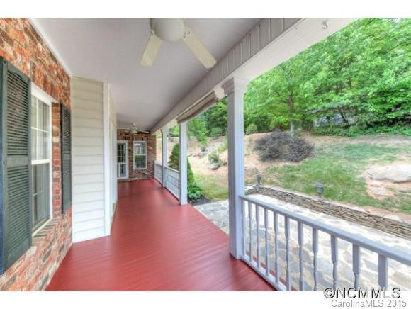 609 Carriage Commons Drive - Photo 2