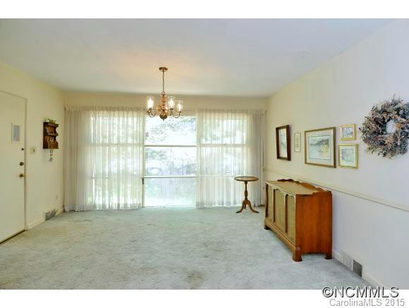 22 Woodcrest Road - Photo 3