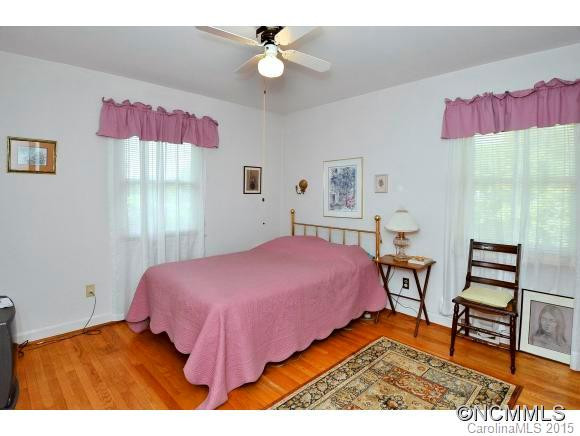 22 Woodcrest Road - Photo 4