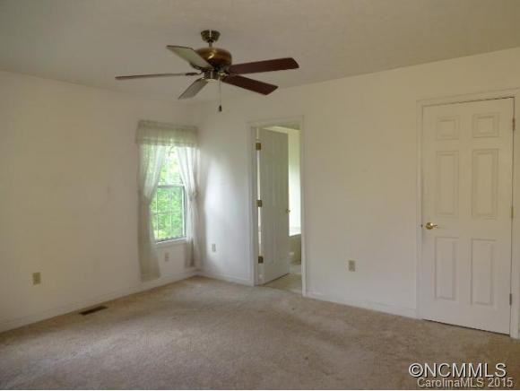 5 PEBBLE BEACH COURT - Photo 12