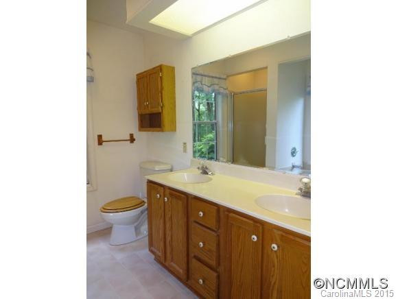 5 PEBBLE BEACH COURT - Photo 13