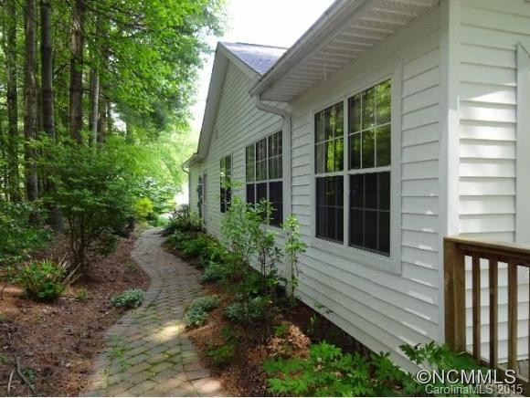 5 PEBBLE BEACH COURT - Photo 17