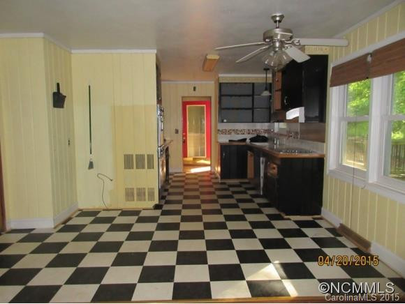 305 Meadowlark Drive - Photo 4