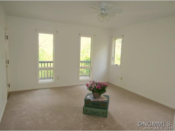 1370 Kentwood Lane - Photo 14
