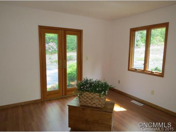 1370 Kentwood Lane - Photo 17