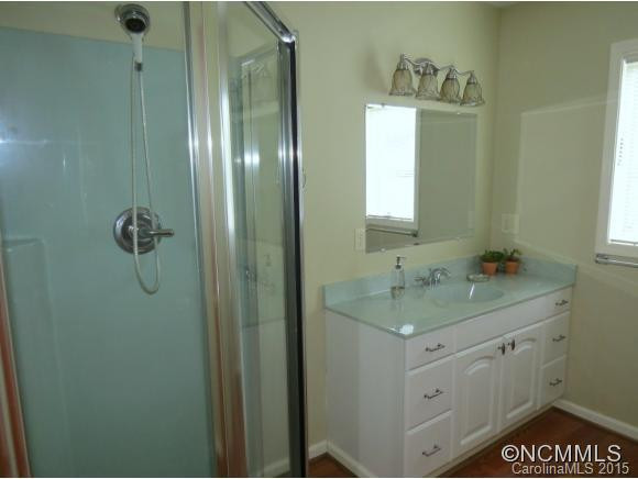 1370 Kentwood Lane - Photo 18