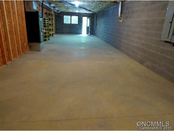 1370 Kentwood Lane - Photo 21