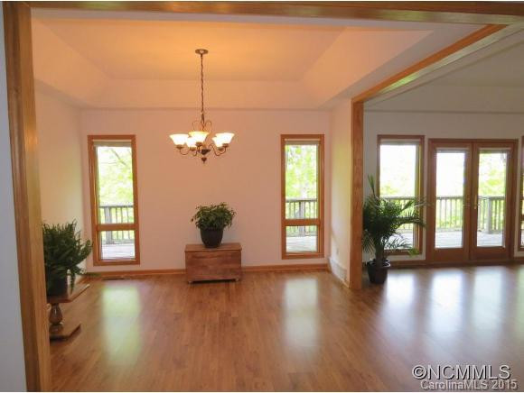1370 Kentwood Lane - Photo 6