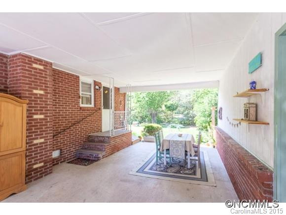 11 Joan Way - Photo 4