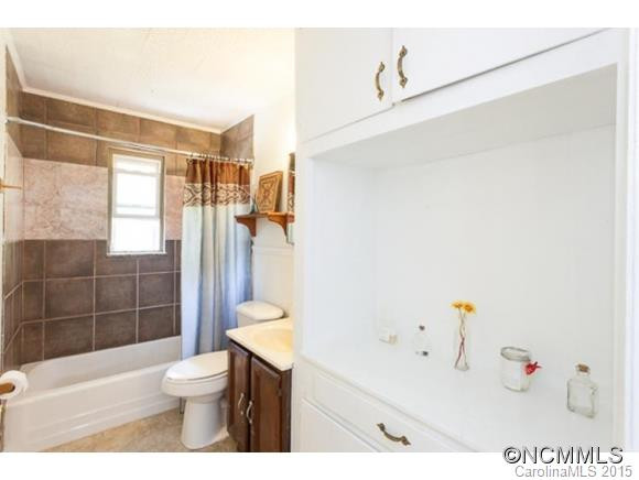 11 Joan Way - Photo 10