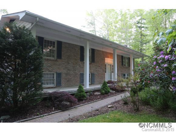1211 Gracewood Dr - Photo 2