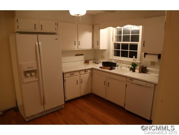1211 Gracewood Dr - Photo 3