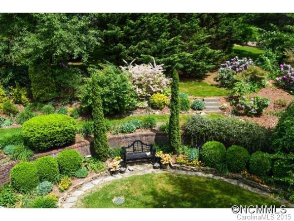 230 Hawthorn Drive - Photo 23
