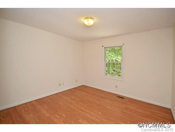 47 Foxberry Drive - Photo 14