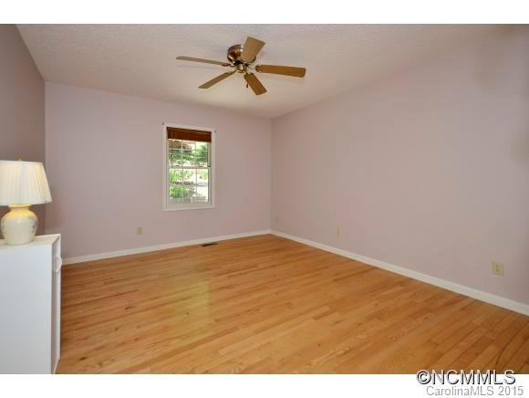 47 Foxberry Drive - Photo 15