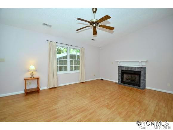 47 Foxberry Drive - Photo 3