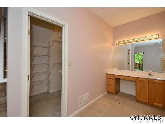 47 Foxberry Drive - Photo 9