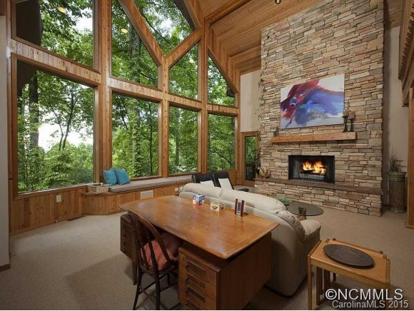 528 HAGEN DRIVE - Photo 5