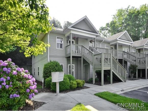 104 Carlyle Way