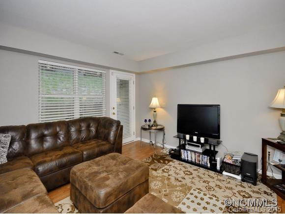 104 Carlyle Way - Photo 4