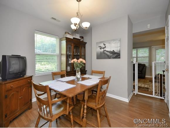 104 Carlyle Way - Photo 6