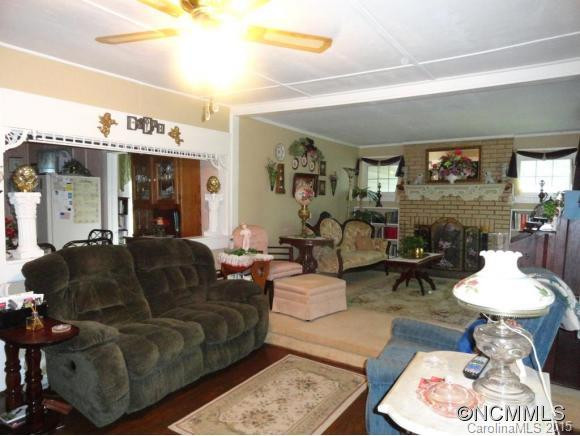 981 King Road - Photo 4