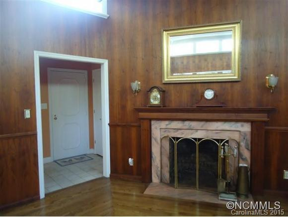 105 East Probart - Photo 11
