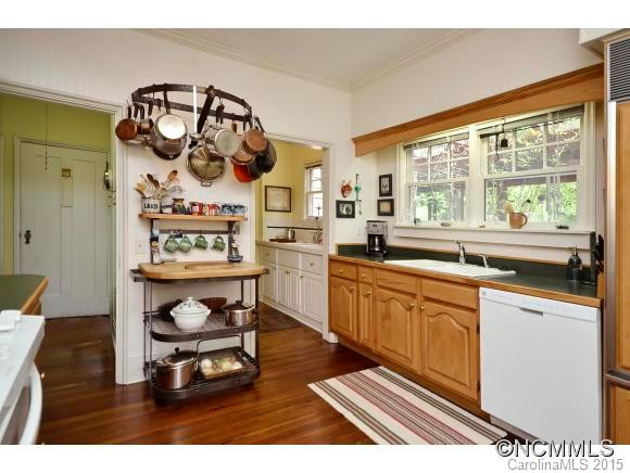 366 Lakeshore Drive - Photo 6