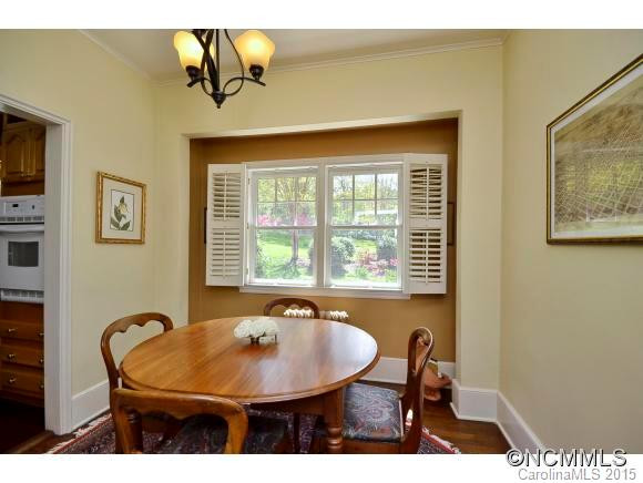 366 Lakeshore Drive - Photo 8