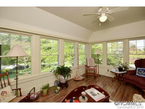 366 Lakeshore Drive - Photo 9