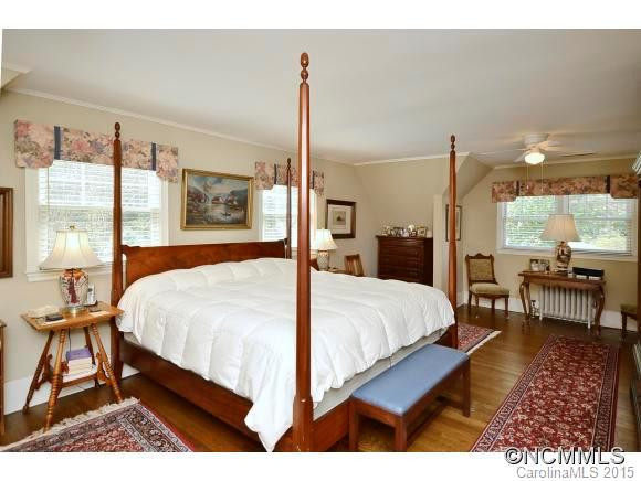 366 Lakeshore Drive - Photo 10