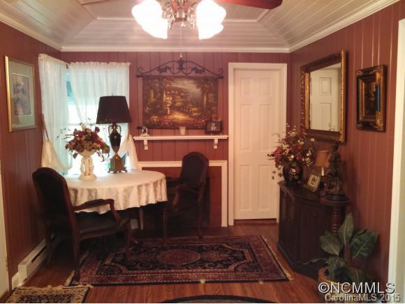 7081 Bearwallow Mountain Road - Photo 13