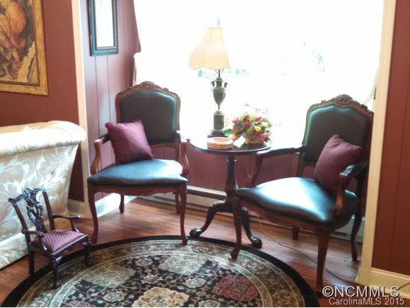 7081 Bearwallow Mountain Road - Photo 15