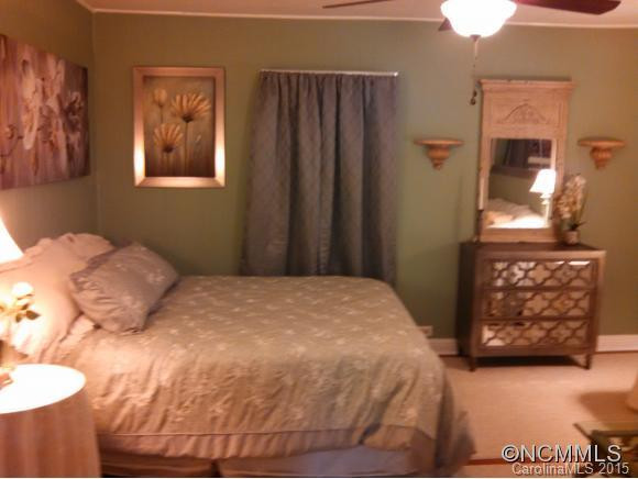 7081 Bearwallow Mountain Road - Photo 18