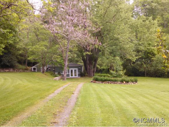 7081 Bearwallow Mountain Road - Photo 3
