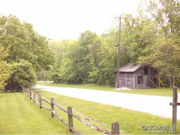 7081 Bearwallow Mountain Road - Photo 4