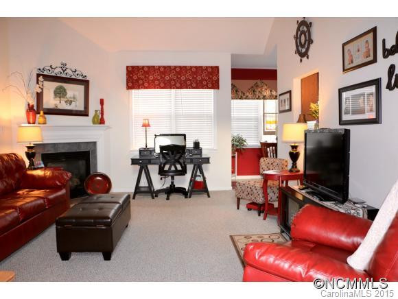 41 Woodcreek Road - Photo 2