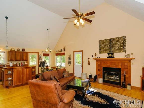 315 Forest Brook Drive - Photo 4