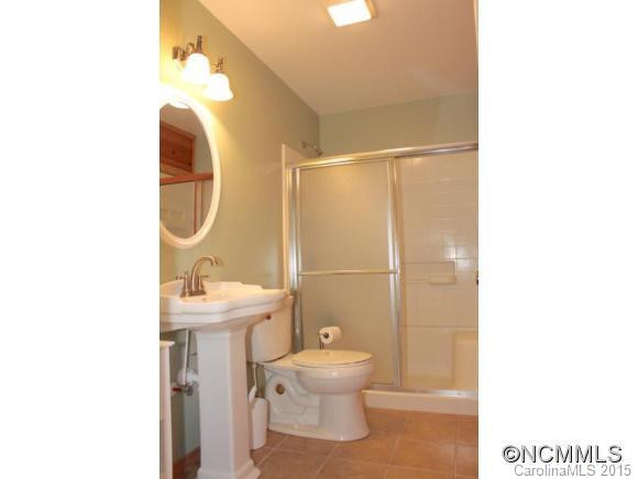 114 Woodstock Lane - Photo 8