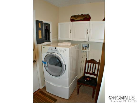 279 Byrd Mountain Road - Photo 10