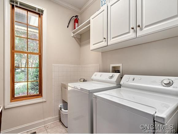 414 LAKESHORE DRIVE - Photo 16