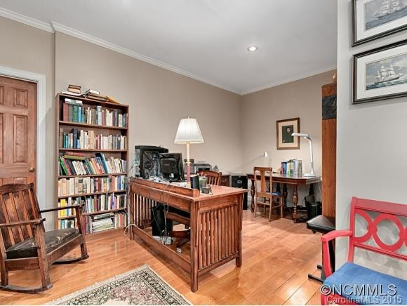 414 LAKESHORE DRIVE - Photo 22