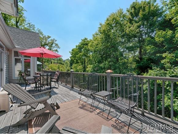 414 LAKESHORE DRIVE - Photo 8
