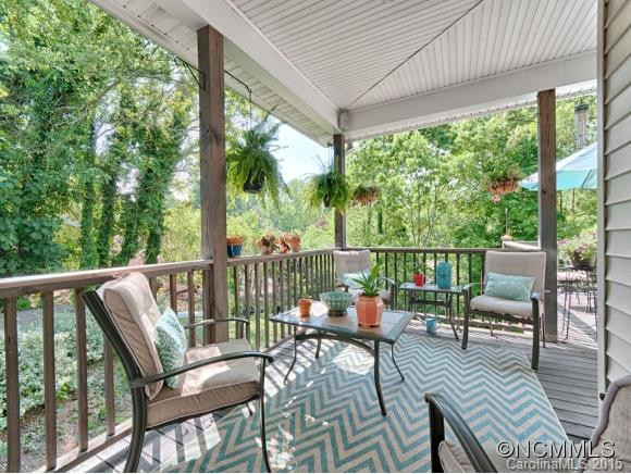 414 LAKESHORE DRIVE - Photo 10